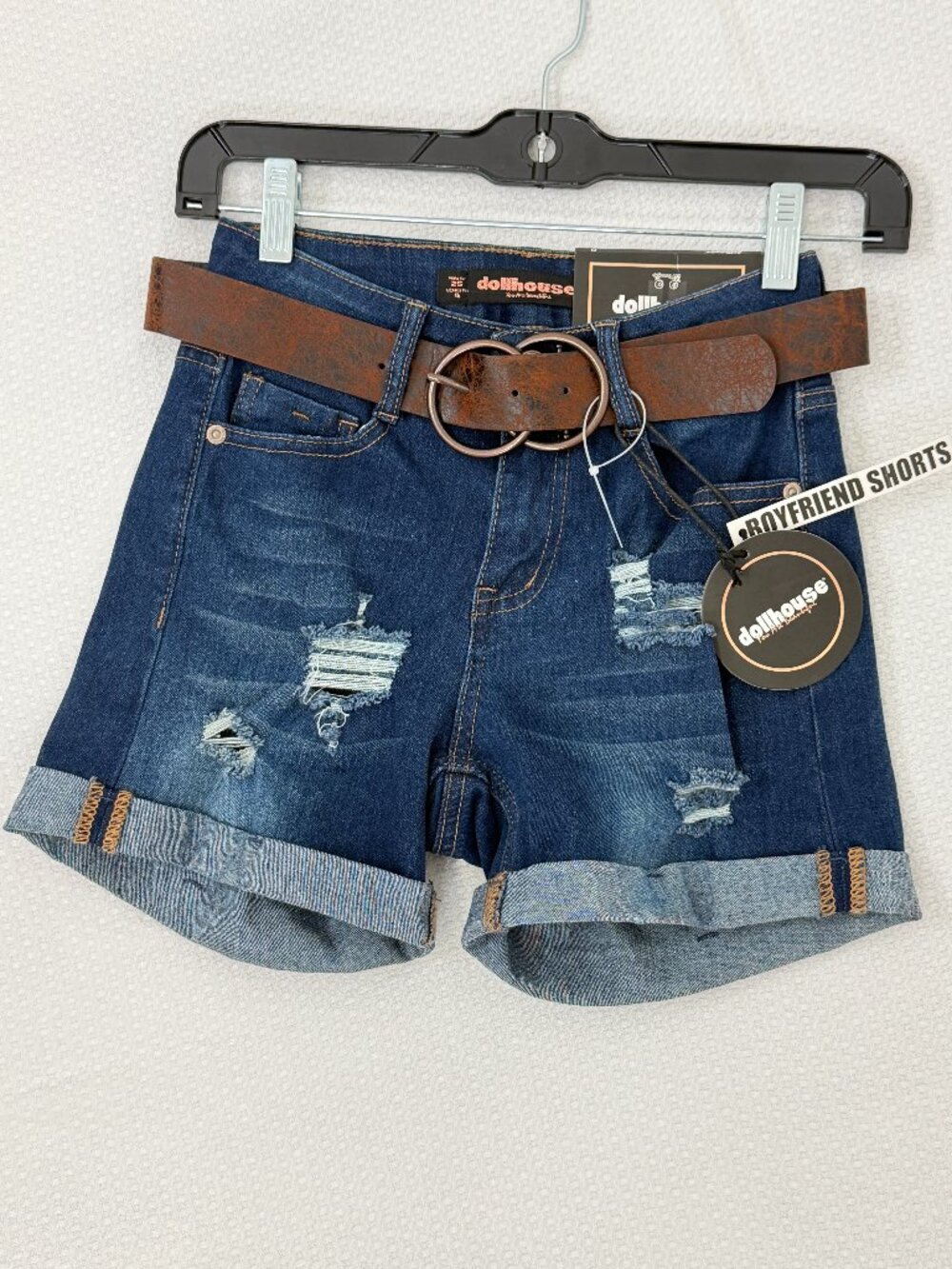 Dollhouse Juniors Boyfriend Shorts Size 0 Dark Wash Distressed Cuffed NWT Belted